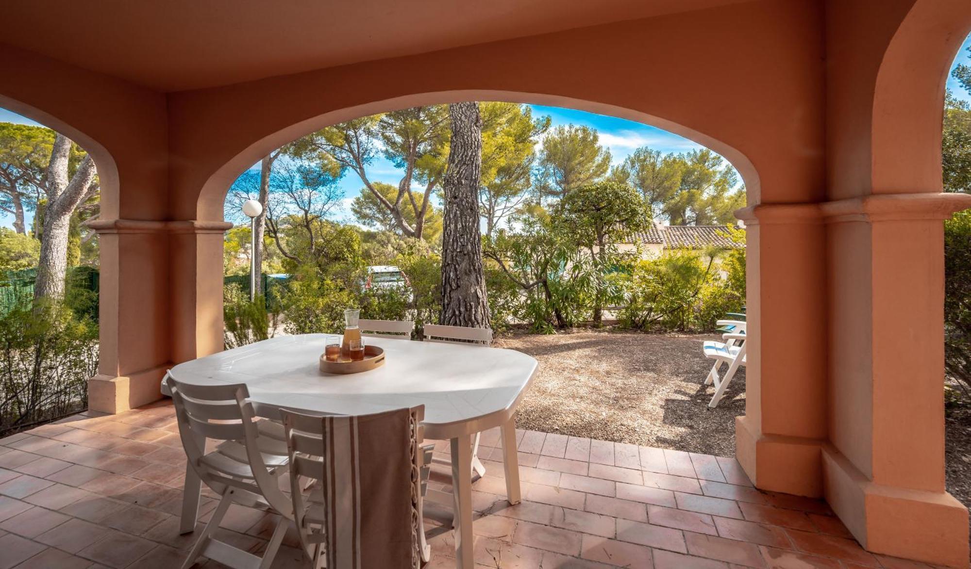 Residence Partenaire Le Domaine De Garlande Cavalaire-sur-Mer Buitenkant foto