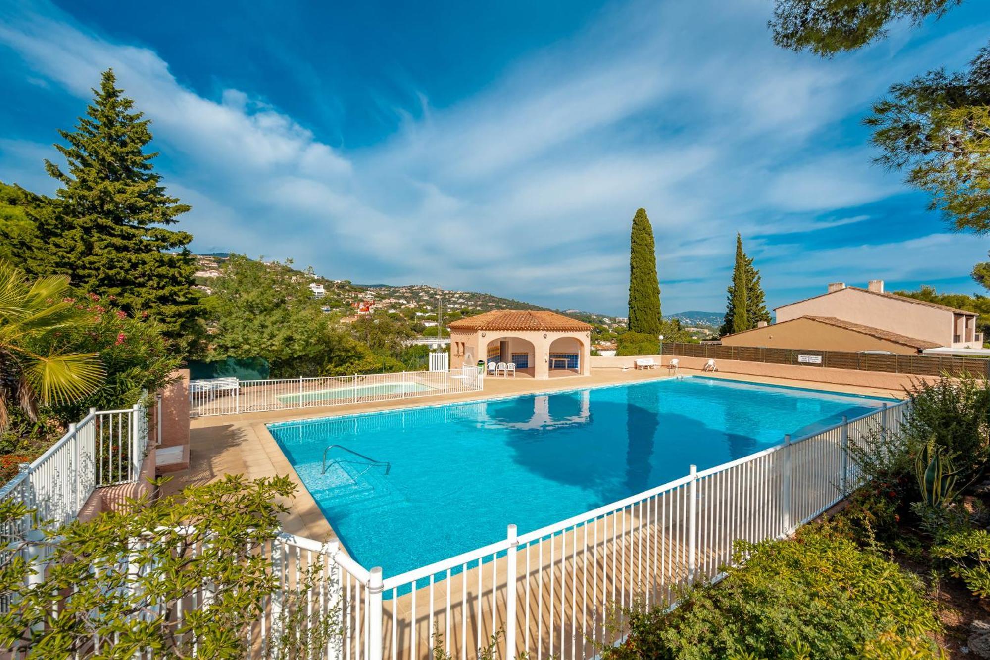 Residence Partenaire Le Domaine De Garlande Cavalaire-sur-Mer Buitenkant foto