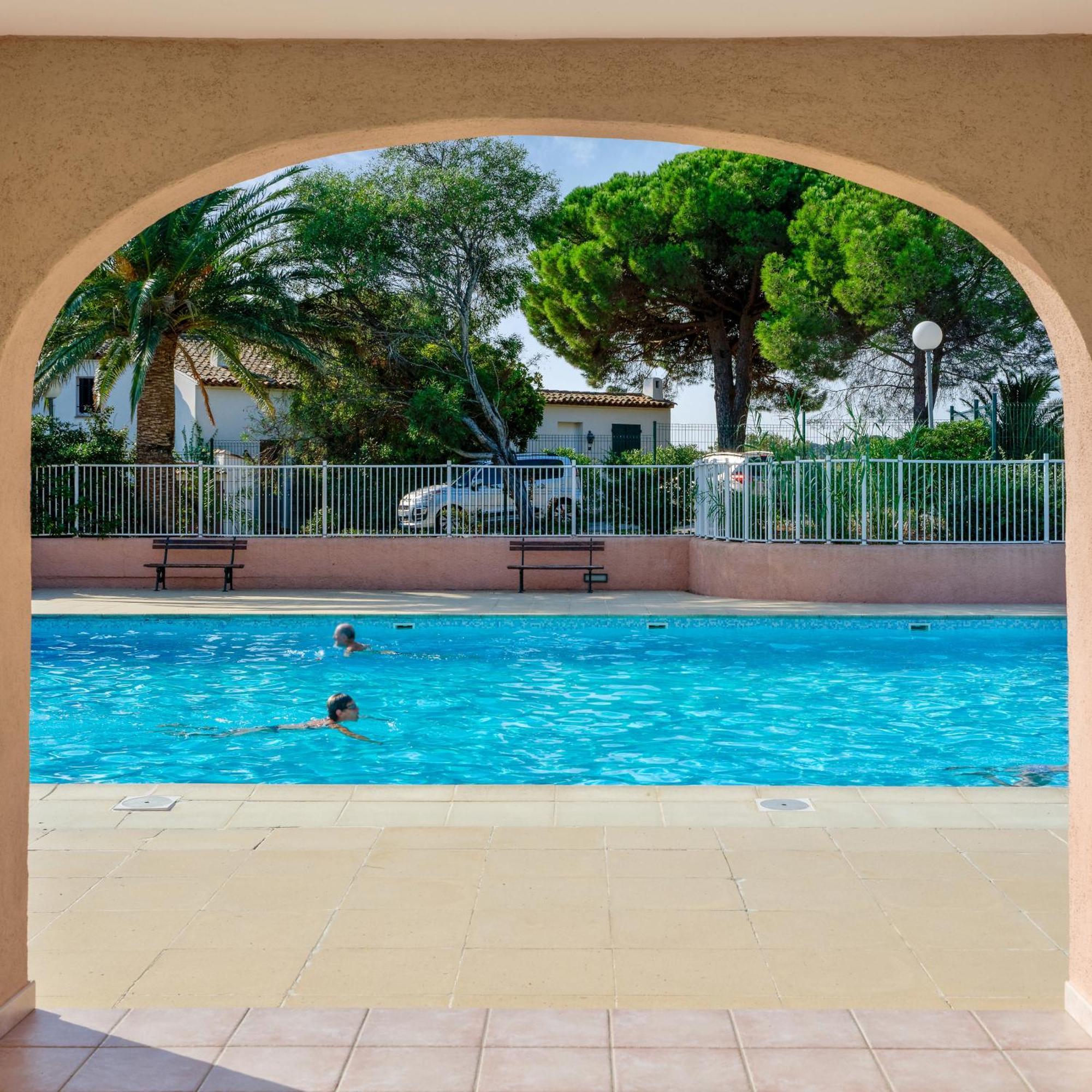 Residence Partenaire Le Domaine De Garlande Cavalaire-sur-Mer Buitenkant foto